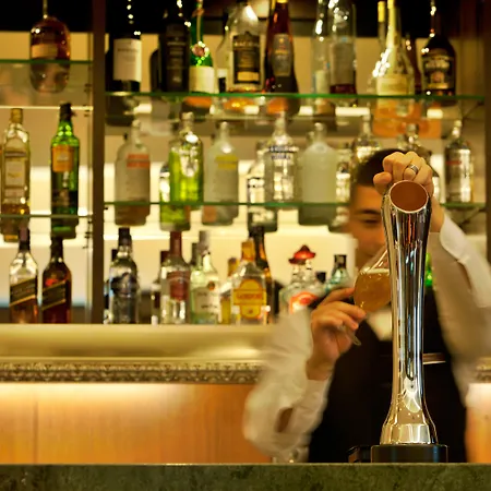 Turim Alameda Otel 4*