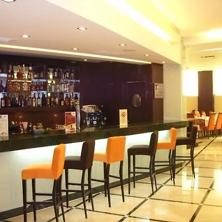 图里姆阿拉米达酒店 4*