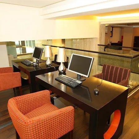 图里姆阿拉米达酒店